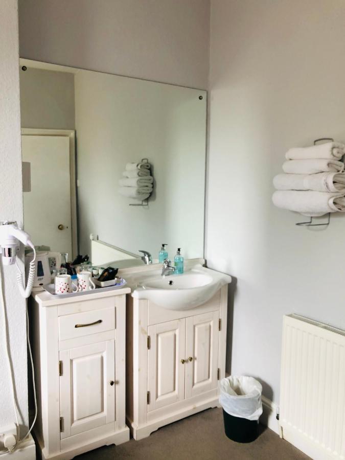 브로드웨이 Brook House B&B 외부 사진